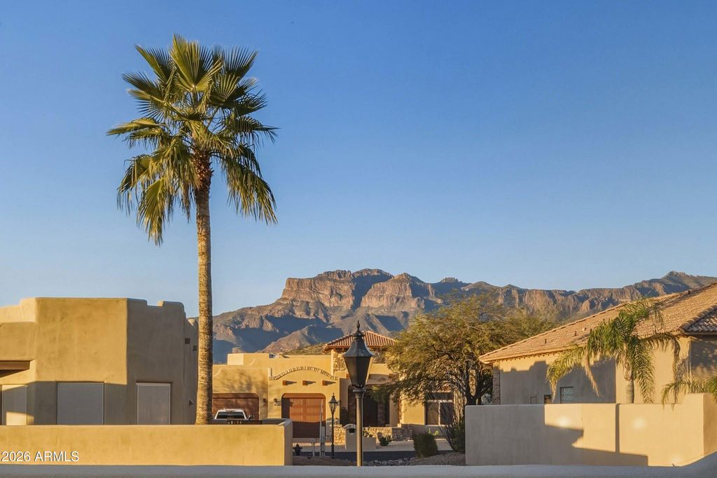 Image 24 of property listing at 8251 E CANYON ESTATES Circle, Gold Canyon, AZ 85118