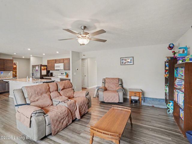 173 Rising Sun Ct, Shepherdsville, KY 40165