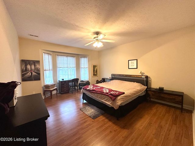 105 Floyd Ct, Bardstown, KY 40004