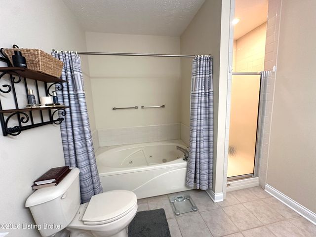 105 Floyd Ct, Bardstown, KY 40004