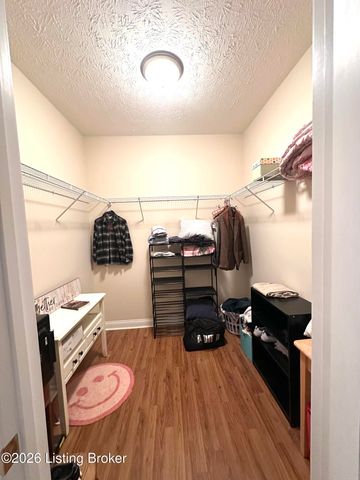 105 Floyd Ct, Bardstown, KY 40004