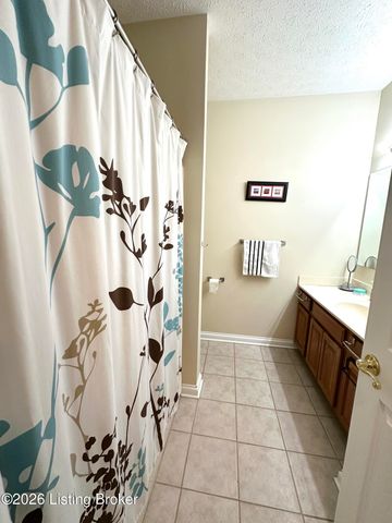 105 Floyd Ct, Bardstown, KY 40004