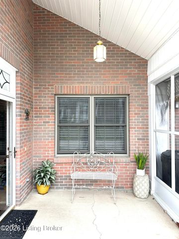 105 Floyd Ct, Bardstown, KY 40004