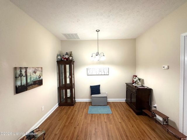 105 Floyd Ct, Bardstown, KY 40004
