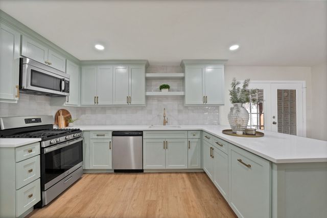 7805 Emerald Hills Way, North Richland Hills, TX 76180