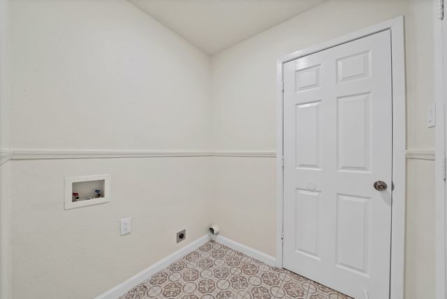 7805 Emerald Hills Way, North Richland Hills, TX 76180