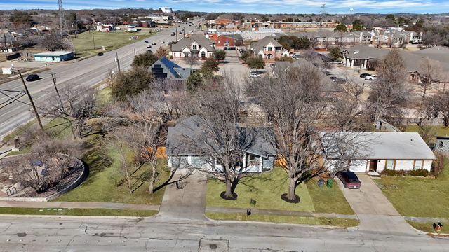 7805 Emerald Hills Way, North Richland Hills, TX 76180
