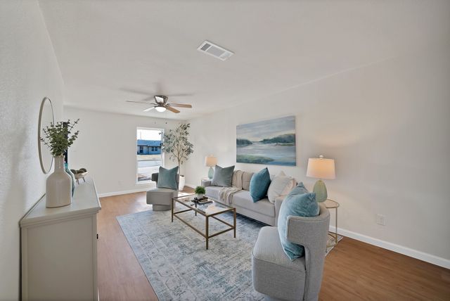 7805 Emerald Hills Way, North Richland Hills, TX 76180