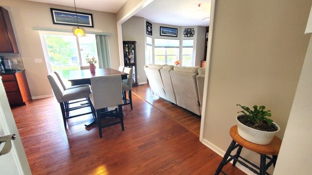 40W216 Chapman Court, Geneva, IL 60134