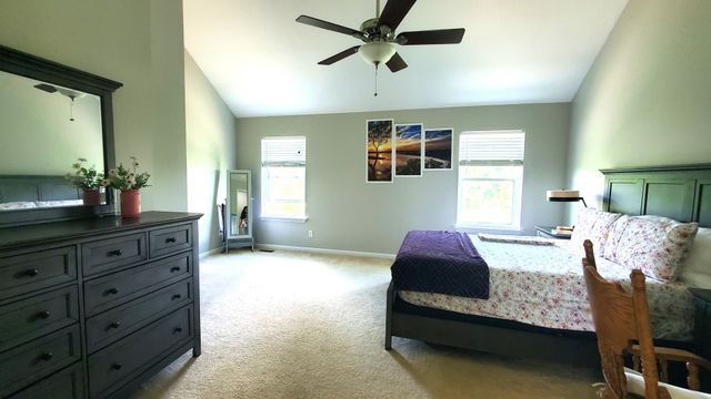 40W216 Chapman Court, Geneva, IL 60134