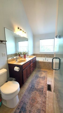 40W216 Chapman Court, Geneva, IL 60134