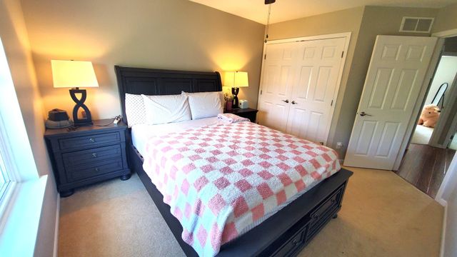 40W216 Chapman Court, Geneva, IL 60134