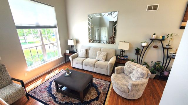 40W216 Chapman Court, Geneva, IL 60134
