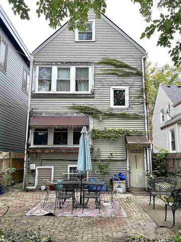 4207 N Drake Avenue, Chicago, IL 60618