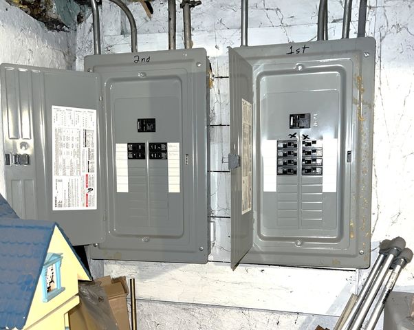 4207 N Drake Avenue, Chicago, IL 60618