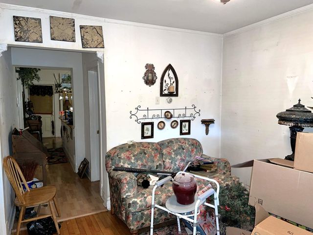 4207 N Drake Avenue, Chicago, IL 60618