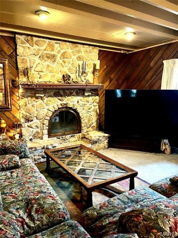 2825 Charbonier Road, Florissant, MO 63031