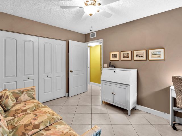 2236 N Cypress Bend Drive 107, Pompano Beach, FL 33069