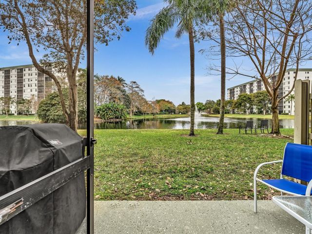 2236 N Cypress Bend Drive 107, Pompano Beach, FL 33069