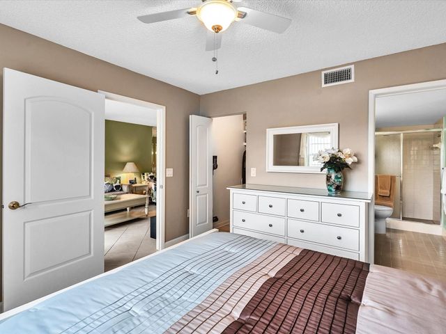 2236 N Cypress Bend Drive 107, Pompano Beach, FL 33069