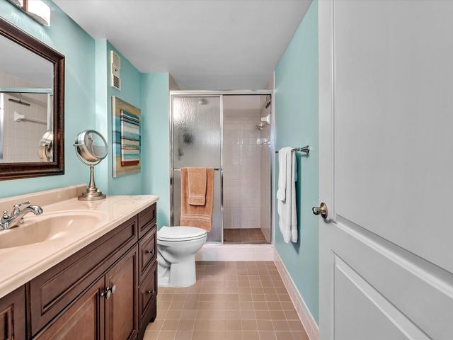 2236 N Cypress Bend Drive 107, Pompano Beach, FL 33069