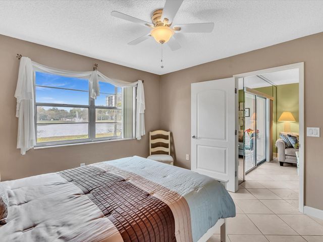 2236 N Cypress Bend Drive 107, Pompano Beach, FL 33069