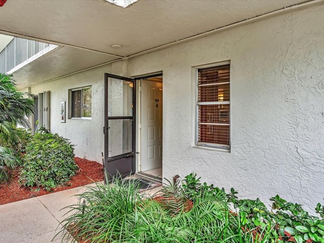 2236 N Cypress Bend Drive 107, Pompano Beach, FL 33069