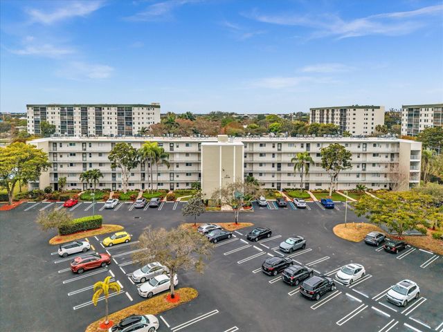 2236 N Cypress Bend Drive 107, Pompano Beach, FL 33069