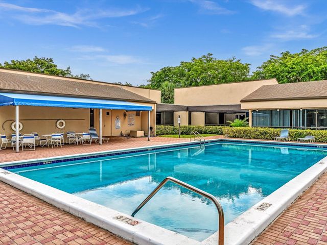 2236 N Cypress Bend Drive 107, Pompano Beach, FL 33069