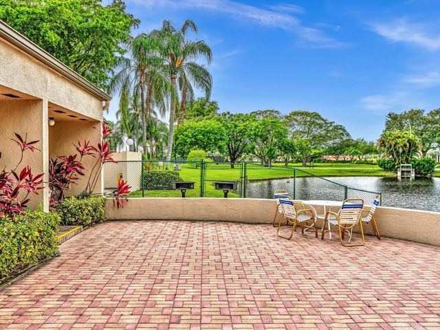 2236 N Cypress Bend Drive 107, Pompano Beach, FL 33069