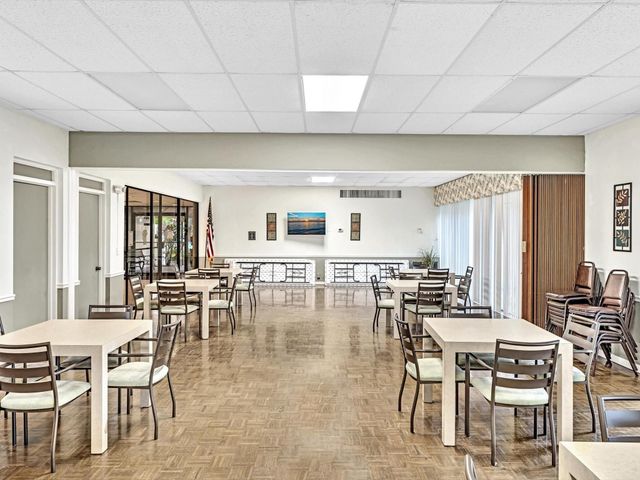 2236 N Cypress Bend Drive 107, Pompano Beach, FL 33069