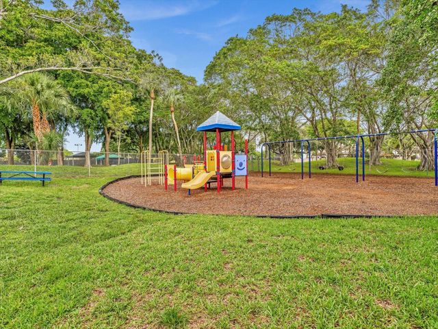 2236 N Cypress Bend Drive 107, Pompano Beach, FL 33069