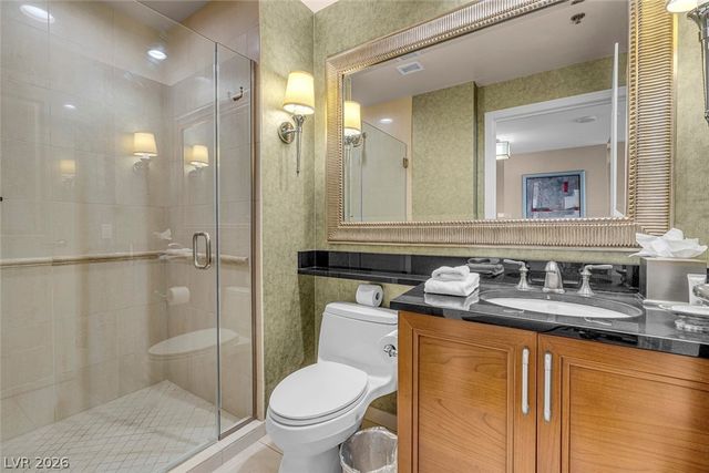 135 East Harmon Avenue 2720, Las Vegas, NV 89109