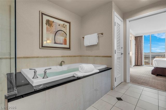 135 East Harmon Avenue 2720, Las Vegas, NV 89109