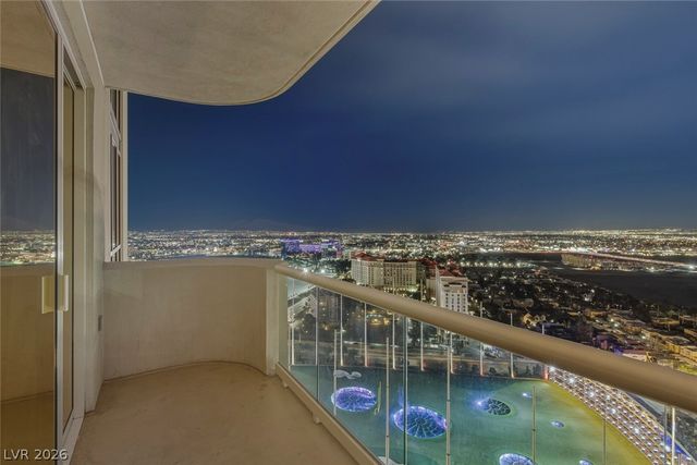 135 East Harmon Avenue 2720, Las Vegas, NV 89109