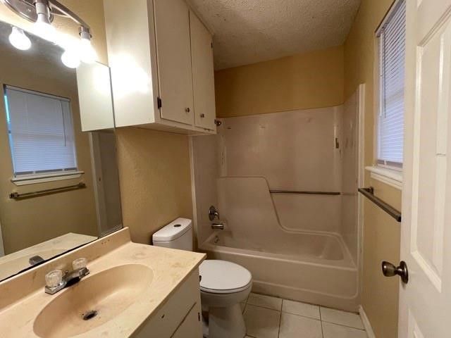 2333 Manitoba Dr, Corpus Christi, TX 78418