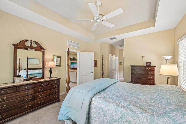 11718 FOREST PARK CIRCLE, Bradenton, FL 34211