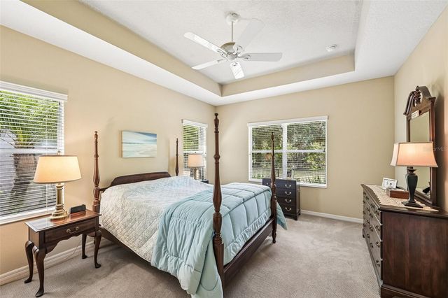 11718 FOREST PARK CIRCLE, Bradenton, FL 34211