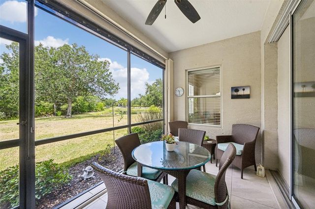 11718 FOREST PARK CIRCLE, Bradenton, FL 34211