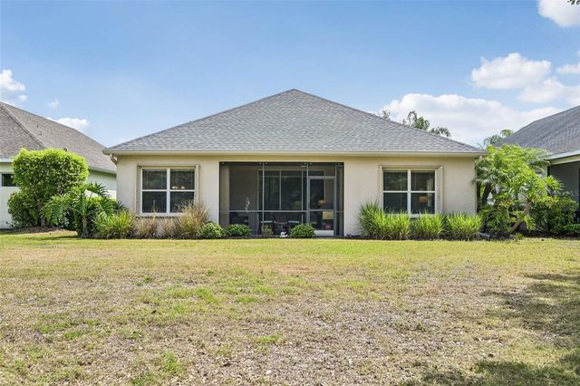 11718 FOREST PARK CIRCLE, Bradenton, FL 34211