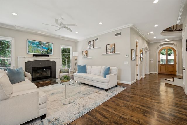 6122 Bryan Parkway, Dallas, TX 75206