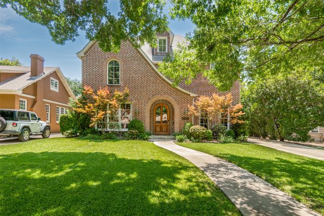 6122 Bryan Parkway, Dallas, TX 75206