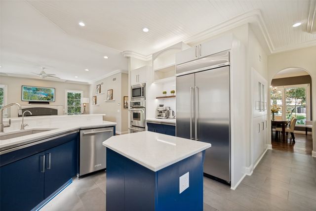 6122 Bryan Parkway, Dallas, TX 75206