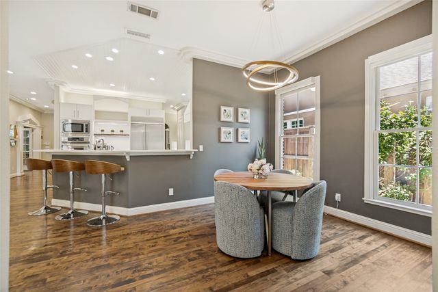 6122 Bryan Parkway, Dallas, TX 75206
