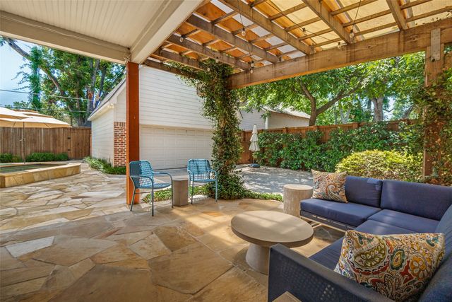 6122 Bryan Parkway, Dallas, TX 75206