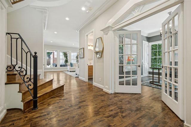 6122 Bryan Parkway, Dallas, TX 75206