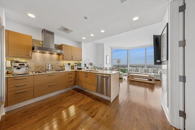 401 N WABASH Avenue 45D, Chicago, IL 60611