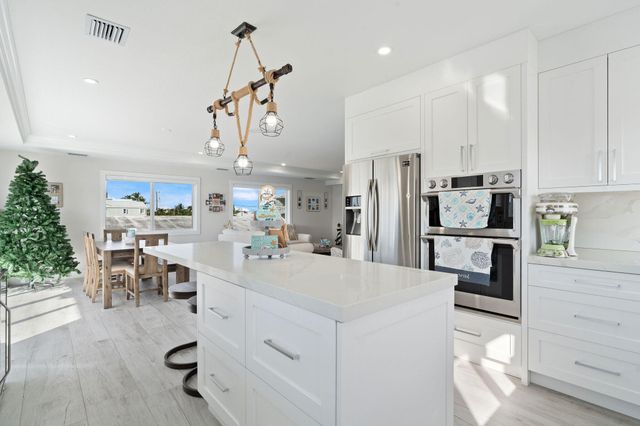 254 Lower Matecumbe Road, Key Largo, FL 33037