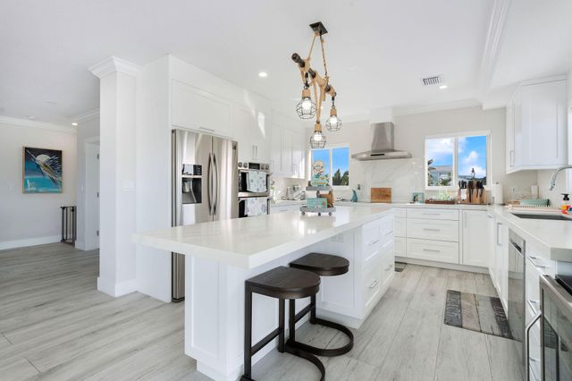 254 Lower Matecumbe Road, Key Largo, FL 33037