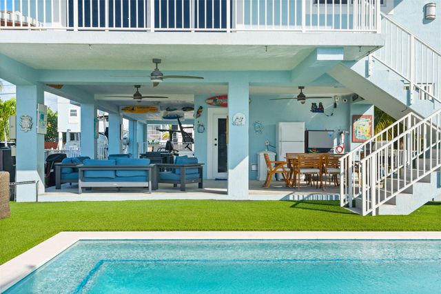 254 Lower Matecumbe Road, Key Largo, FL 33037